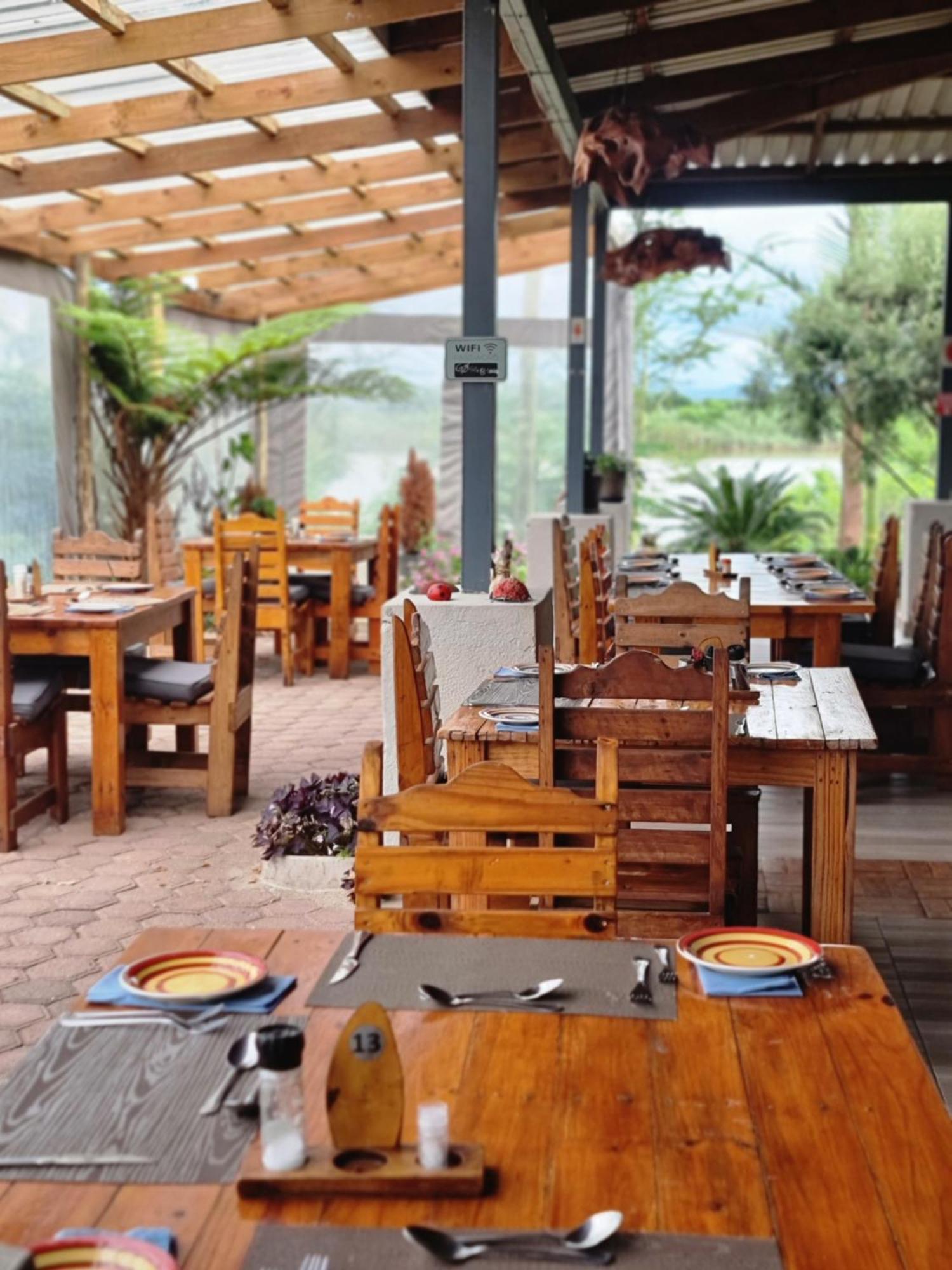 Goggas Nest Bnb & Restaurant Matsapha Esterno foto