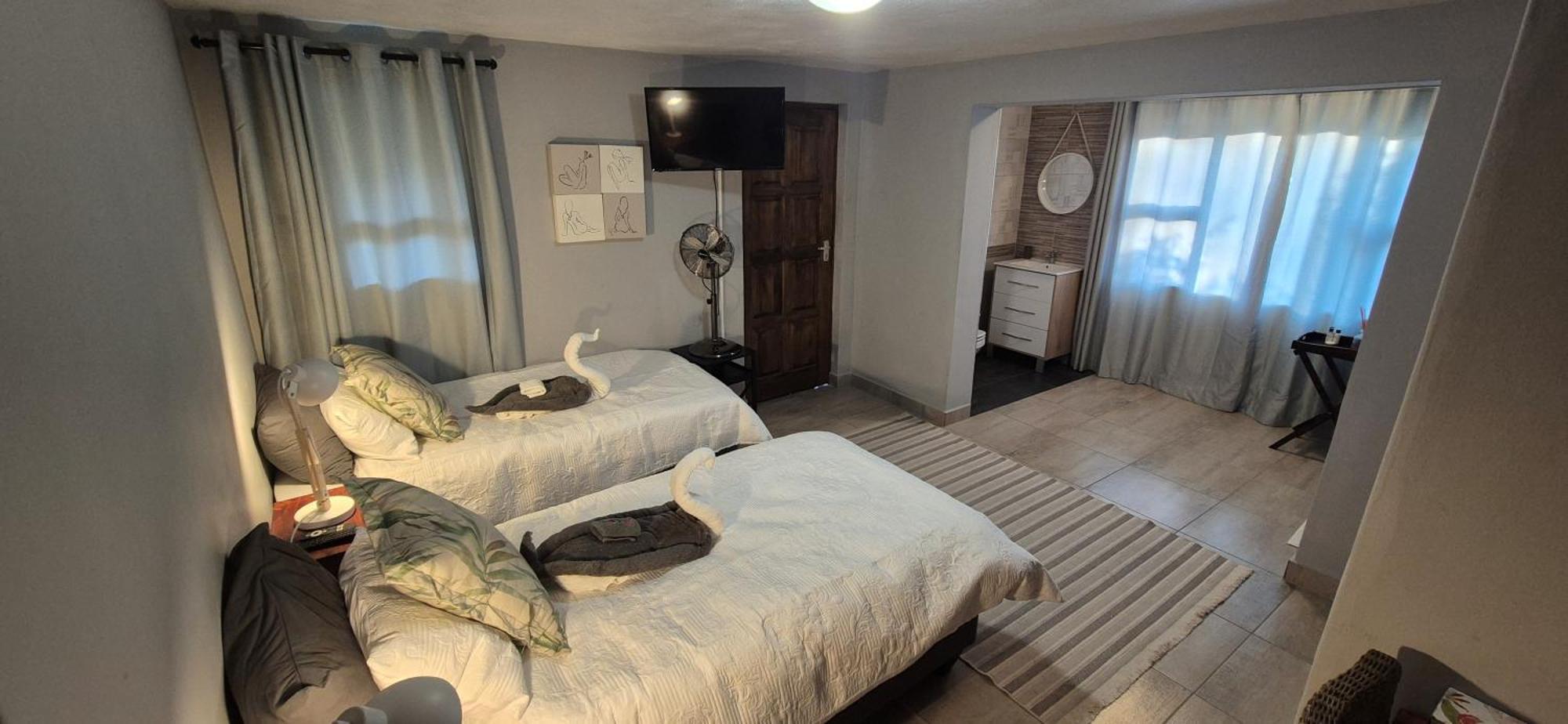 Goggas Nest Bnb & Restaurant Matsapha Esterno foto